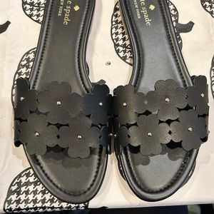 New ..No box..Kate Spade..Daisy Field